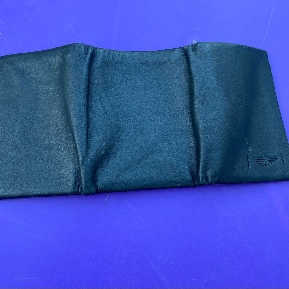 Doctors black trifold leather wallet new with tags